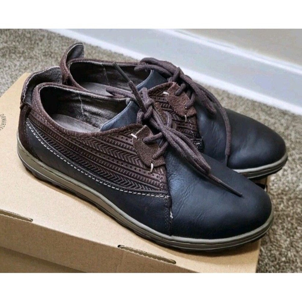 Merrell Ashland Tie Shoes Women Size 6 US Coffee Bean Leather